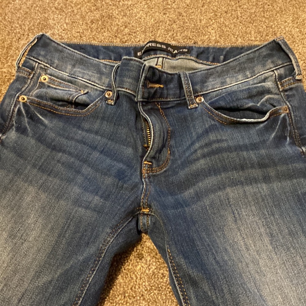 Express Jeans - Picture 2 of 5